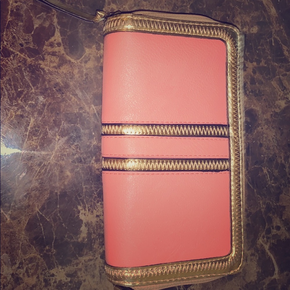 peach colored wallet